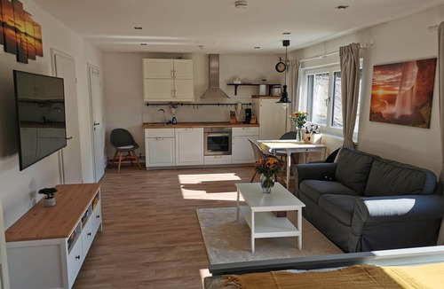 Tutzing Apartment | CENTRAL & QUIET - between Munich and the mountains... on Lake Starnberg