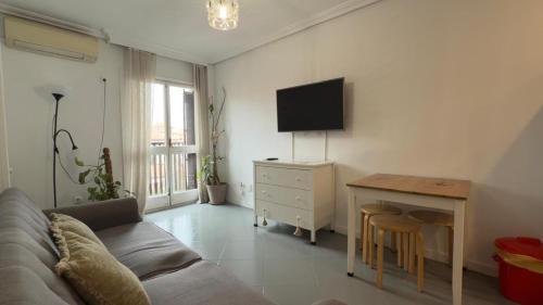 Barrio de La Latina Apartment | Centrally located and cosy in Madrid - Cava Baja