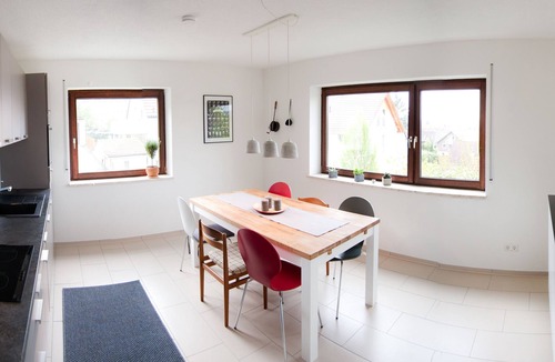 Ueberlingen Apartment | Centrally located apartment with views of the countryside and the city
