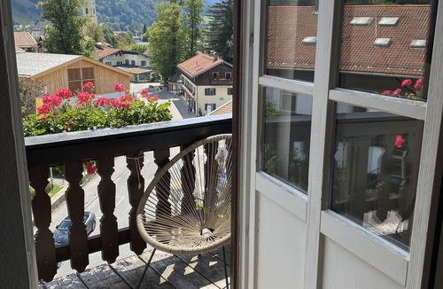 Schliersee Apartment | Centrally located apartment with mountain and lake views. 5 min. from the lake.