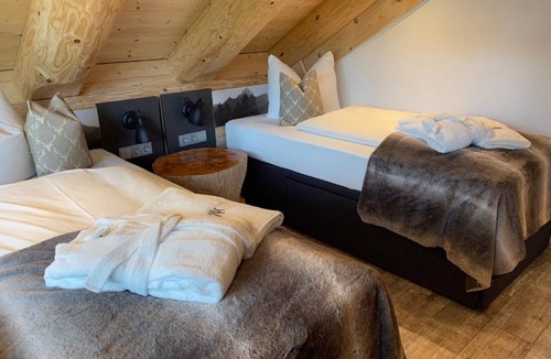 Zell im Fichtelgebirge Ski Chalet | Chalet ∙ 2 bedrooms ∙ 6 guests