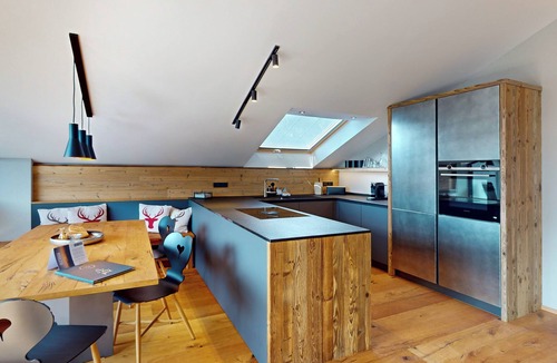 Garmisch-Partenkirchen Apartment | Chalet Alpenflair - Luxurious panoramic apartment for up to 4 people
