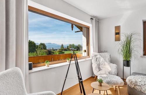 Seeon-Seebruck Apartment | CHALET AM SEE - Seeblick Bergblick modern charmant NEU