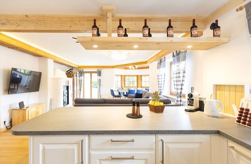 Verwaltungsgemeinschaft Hornergruppe Ski Chalet | Chalet 'Au' with Mountain View, Private Terrace and Wi-Fi