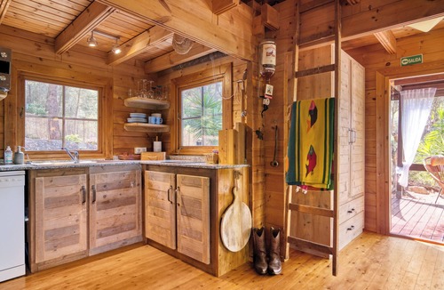 Lliber Ski Chalet | Chalet 'Cabana - Finca Lliber' with Mountain View, Wi-Fi and Air Conditioning
