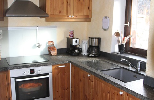 Vallorcine Ski Chalet | Chalet-Family-Ensuite with Bath-Mountain view