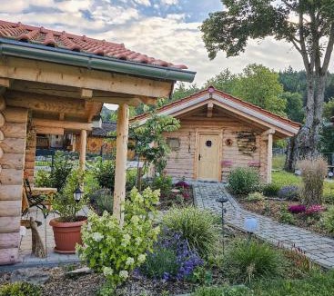 Regenhutte Ski Chalet | Chalet Hüttendorf 49 gradnord