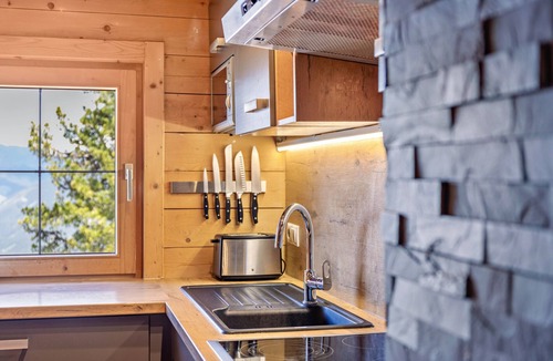 Kaltenbach Ski Chalet | Chalet 'Hochzillertal' with Mountain View, Private Terrace and Wi-Fi