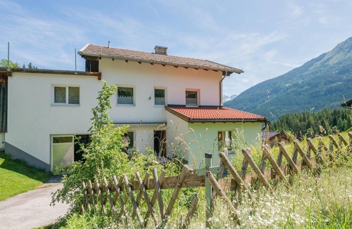 Piller House | Chalet in Tyrol near Ski Resort