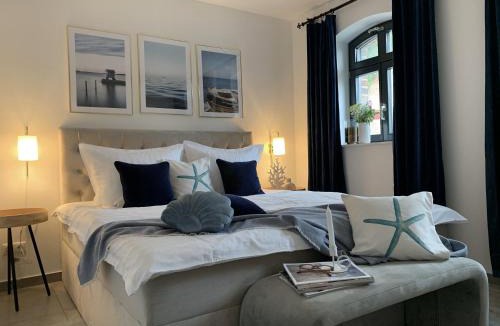 Alt Reddevitz Apartment | Chalet Möwenblick Rügen mit Meerblick, Sauna und Kamin