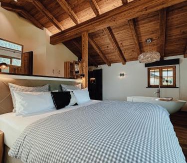 Bayrischzell Ski Chalet | Chalet Nordic mit privatem Whirlpool und Sauna