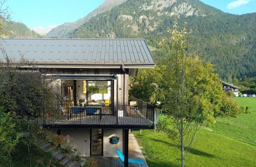 Servoz House | Chalet Parpyoula, 220m2 with garden, Chamonix valley. Ideal for families!