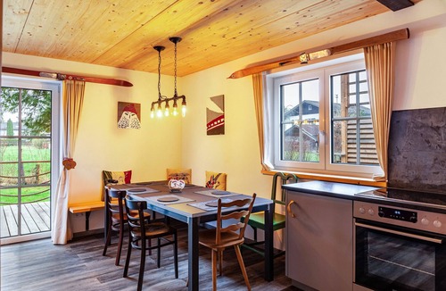 Farchant Ski Chalet | Chalet Rauschn with mountain view with whirlpool, shared sauna, terrace, balcony.