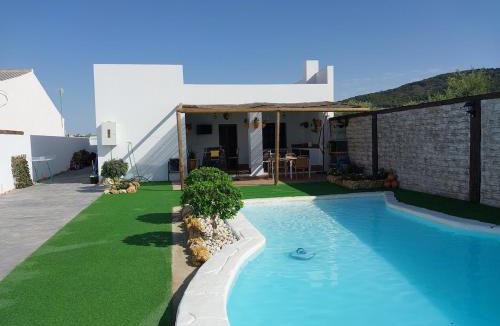 Montellano House | Chalet rural a las afueras de Montellano