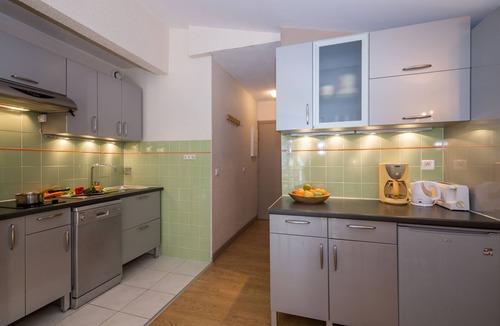 Chamonix City Centre Apartment | Cham Sud Forclaz504 - 1BR w/Balcony sleeps 4, Chamonix, France