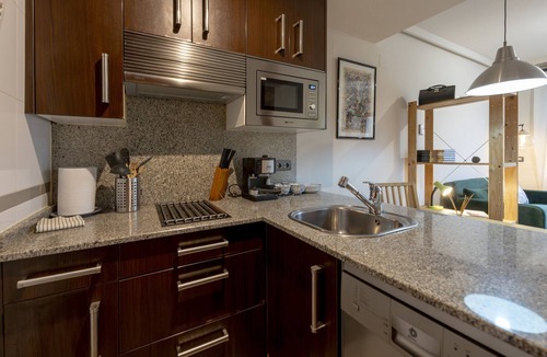 Moncloa-Aravaca Apartment | Charming 1 bedroom flat Gym Gated urbanisation Madrid