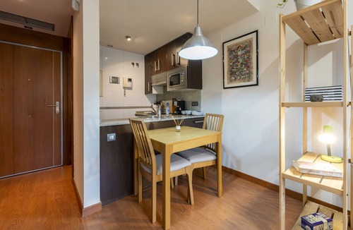 Moncloa-Aravaca Apartment | Charming 1 bedroom flat Gym Gated urbanisation Madrid