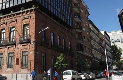 Moncloa - Arguelles Apartment | Charming Apartment Near Plaza Mayor & Puerta del Sol