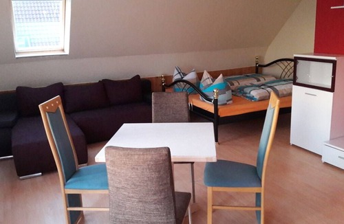 Warthe Apartment | Charming apartment with lake view and modern furnishings near the Achterwasser
