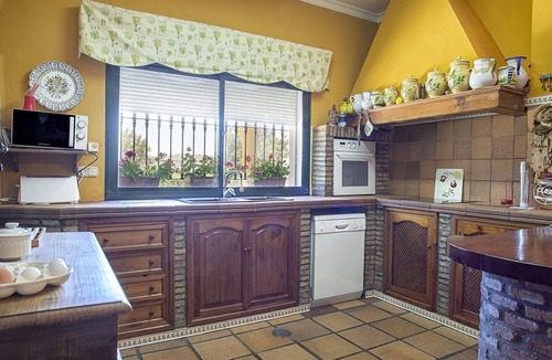 Arcos de la Frontera Cottage | Charming and Spacious Family Villa - Cortijo Sierra y Lago