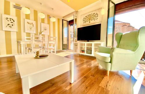 Barrio de La Latina Apartment | Charming Exclusive La Latina