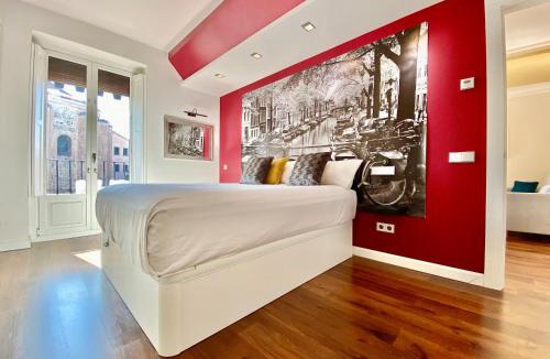 Barrio de La Latina Apartment | Charming Exclusive La Latina