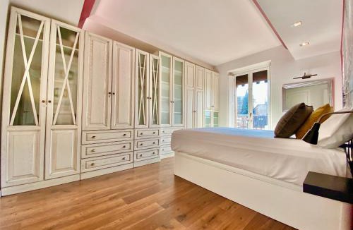 Barrio de La Latina Apartment | Charming Exclusive La Latina