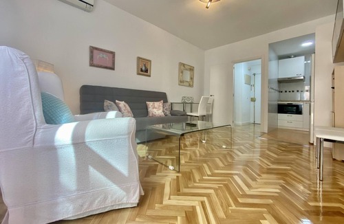 Centro Apartment | Charming Gran Vía V - in the City Center