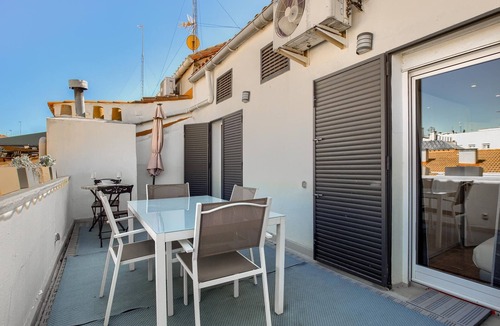 Malasana Apartment | Charming Malasaña Terrace