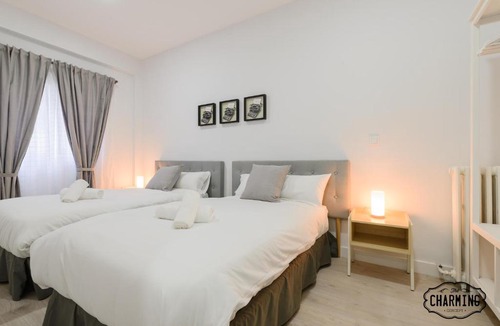Las Acacias Apartment | Charming Puerta de Toledo