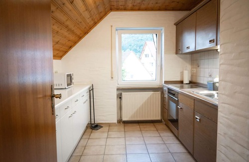 Happurg Apartment | Charming top floor apartment