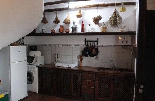 Zahara de la Sierra Cottage | Charming Villa in Zahara de la Sierra, Cádiz: pool & pet - friendly
