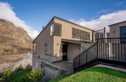 Arthur's Point House | Chateau Shotover