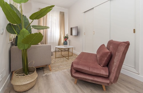 Nino Jesus Apartment | CHIC APARTMENT WITH POOL NEAR THE RETIRO