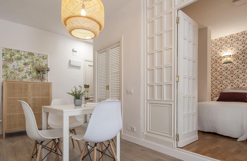 Nino Jesus Apartment | CHIC APARTMENT WITH POOL NEAR THE RETIRO