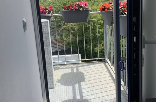 Furstenfeldbruck District Apartment | Chic attic apartment with full furnishings and parking space on the outskirts of Munich