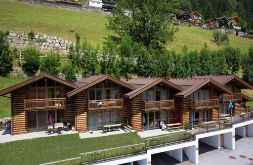 Wald im Pinzgau Ski Chalet | Chic chalet Wald in Pinzgau with pool