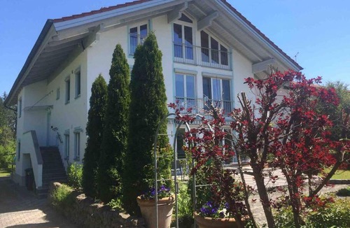 Riedering Apartment | Chiemgau-LOFT zwischen Seenzauber und Gipfelglück