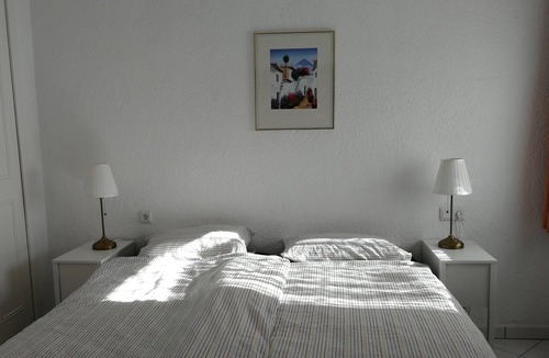 Els Poblets House | Child-friendly row corner house with private garden and community pool
