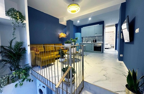 Moscardo Apartment | Chinatown Luxury Apartment