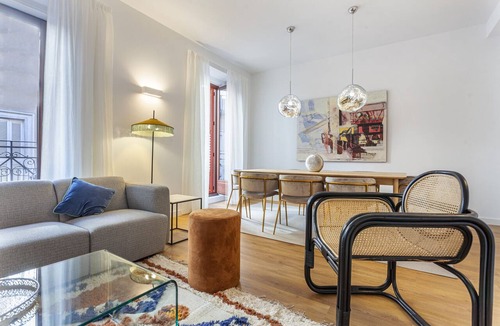 Cortes Apartment | Cibeles Luxe III apartment in Madrid