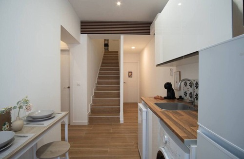 Pueblo Nuevo Apartment | Cinema Loft Madrid | Hot Tub & Arcade