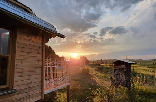 Burgweiler House | Circus wagon "Villa Abendrot", the other way to spend your vacation.