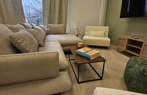 Bad Aibling Apartment | City Appartment 150 qm Komfort am Kurpark