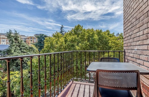 Castellana Apartment | Classic Castellana 3BR w/Doorman, nr Dining, by Blueground