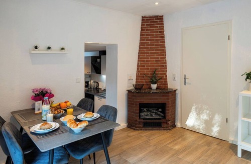 Uebach-Palenberg Apartment | Coal Street by Loftigo | Spacious Apartment with Garden & Terrace