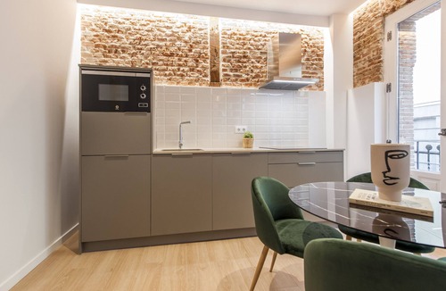 Las Acacias Apartment | Collection La Latina - Apartamento con balcón ubicado en La Latina