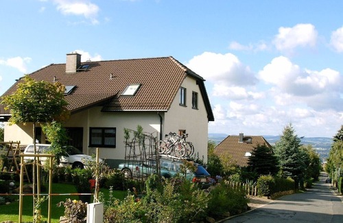 Rockau Apartment | Comfortable apartment high above Dresden at the top of the Elbe valley