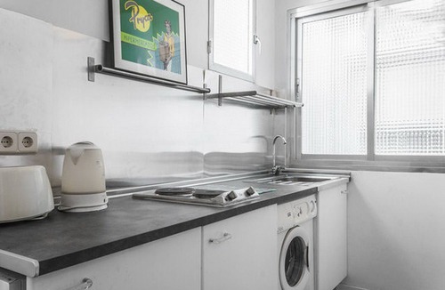 Trafalgar Apartment | Comfortable Budget Apartment Chamberi District Perfect Location Metro Bilbao