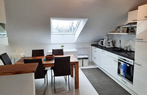 Dachau District Apartment | Comfortable Living – Great Connection to Munich